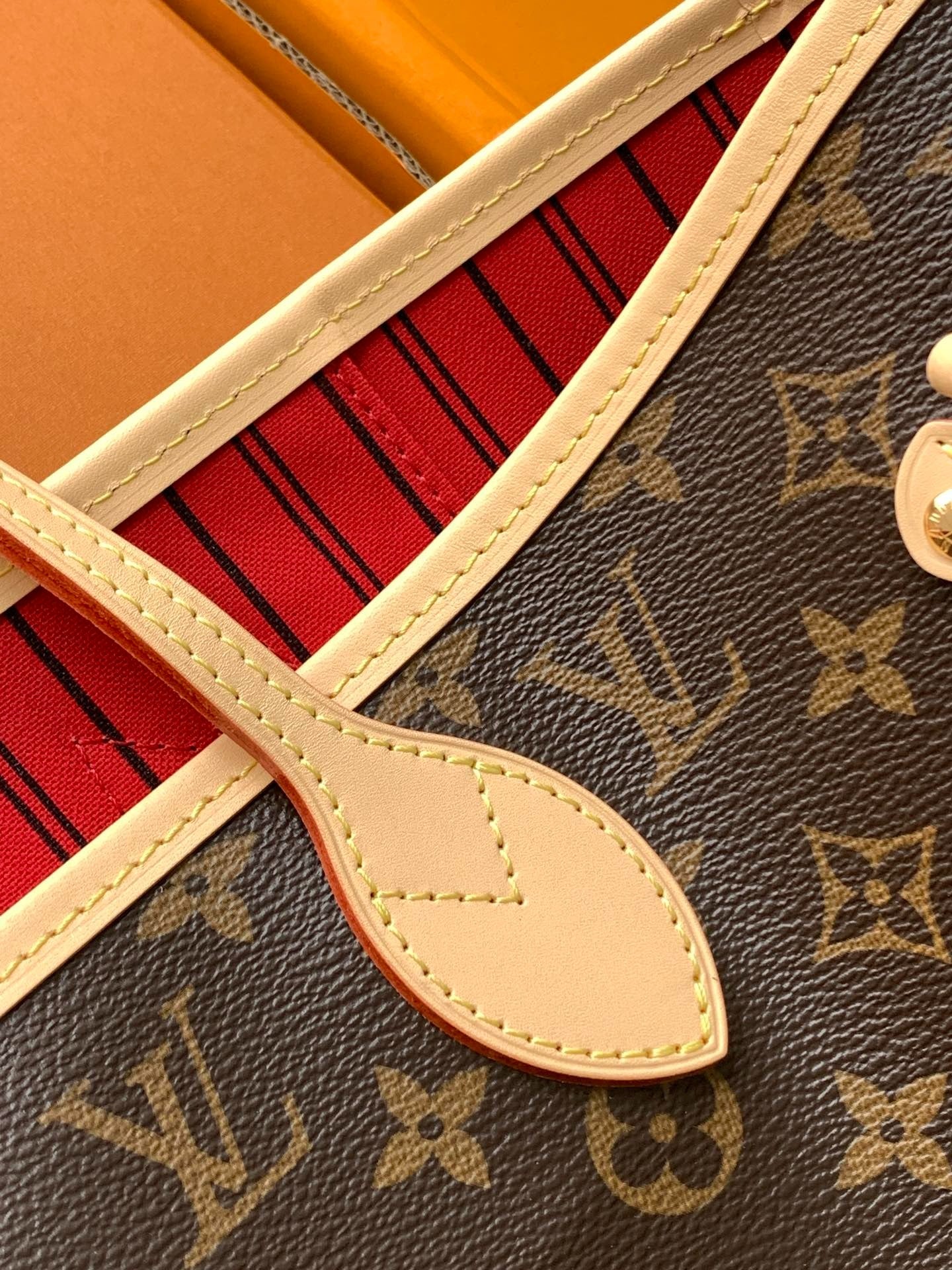 Bolsa Louis Vuitton Neverfull MM