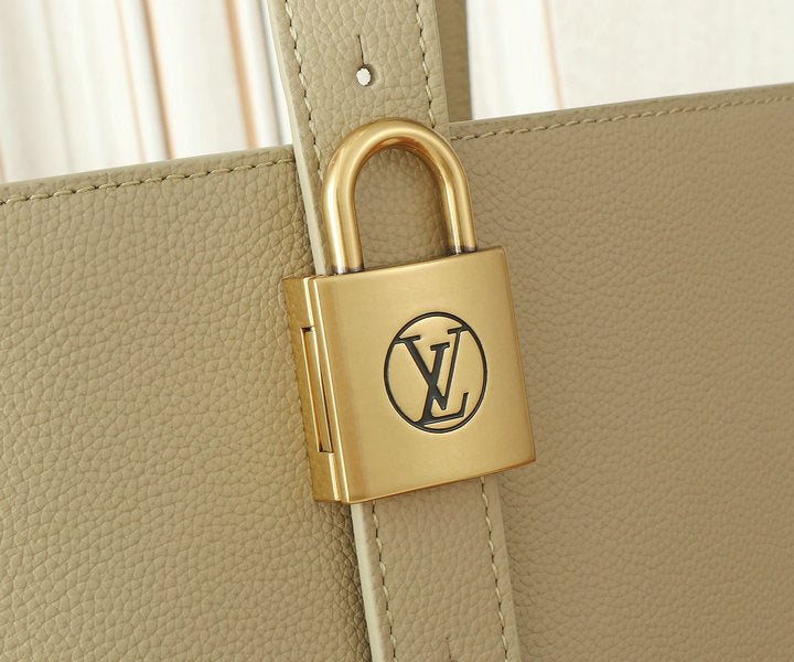 Bolsa Louis Vuitton Low Key Cabas MM