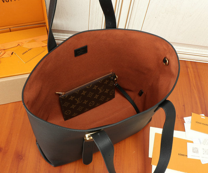 Bolsa Louis Vuitton Low Key Cabas MM