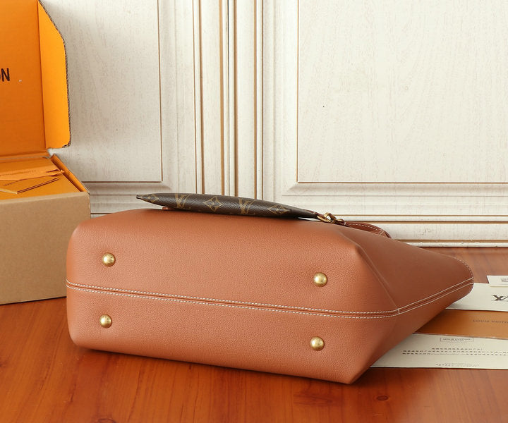 Bolsa Louis Vuitton Low Key Cabas MM