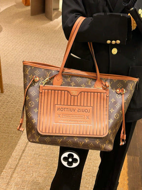 Bolsa Louis Vuitton Neverfull Inside Out MM Reversível