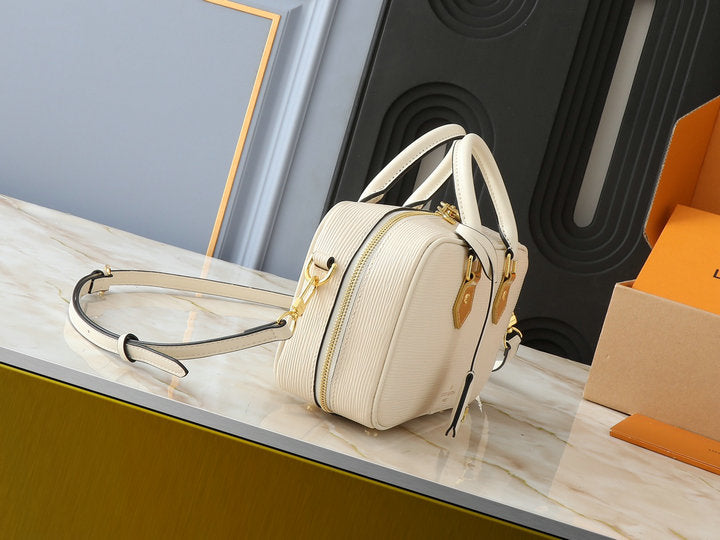 Bolsa Louis Vuitton Voltaire